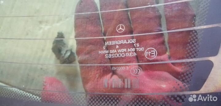 Стекло заднее на Mercedes W221 A2216700980