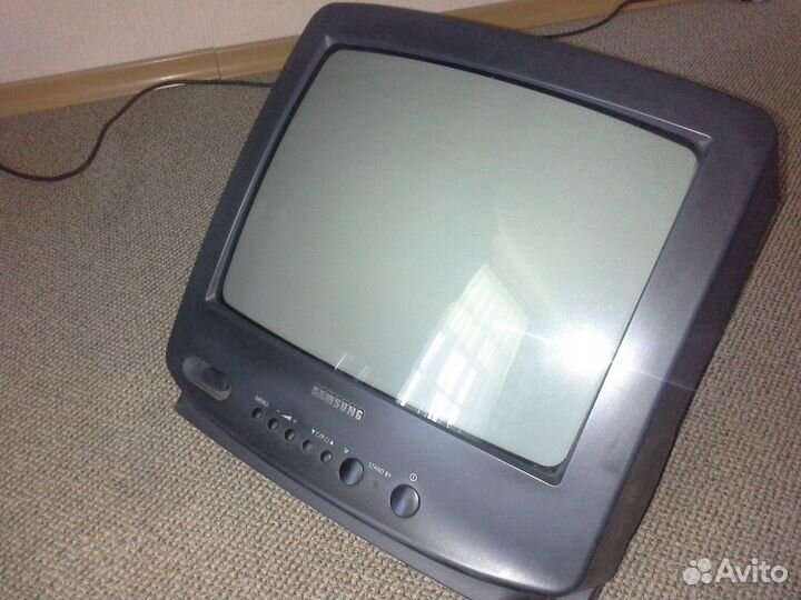 Телевизоры Sony Trinitron и Samsung