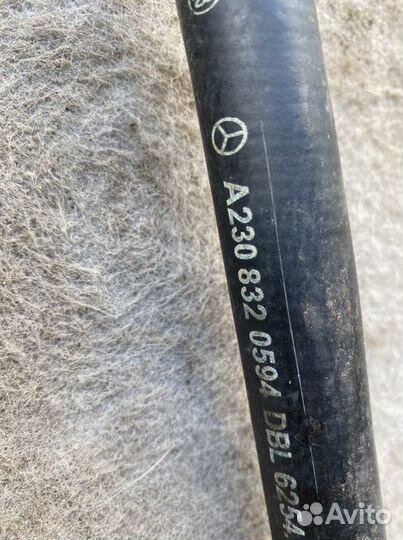 Шланг обратн поток клапан к проводу R230 SL 55 AMG