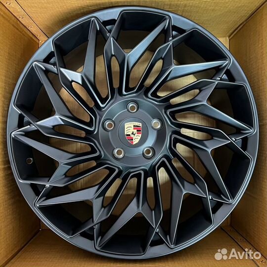 Кованые диски Порше Каен 3 Porsche cayenne III R22