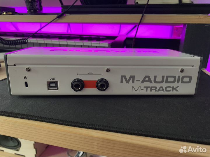 Внешняя звуковая карта m-audio m-track 2