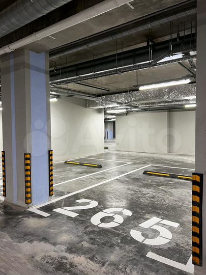 Машиноместо, 14 м²