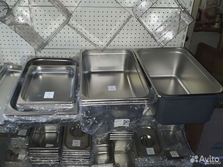 Гастроемкости и лотки