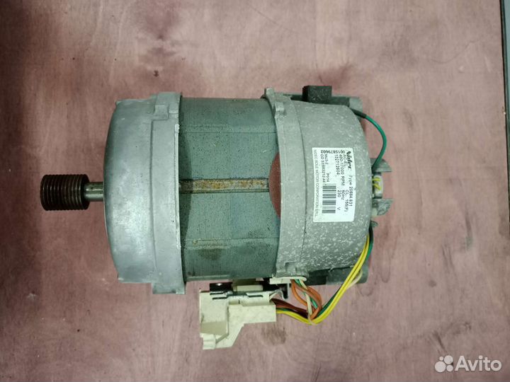 Двигатель стиральной машины Electrolux