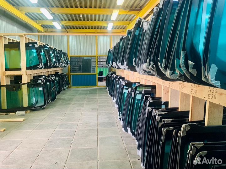 Лобовое стекло Шевроле Лачетти