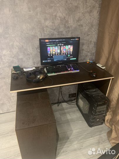 Компьютерный стол бу