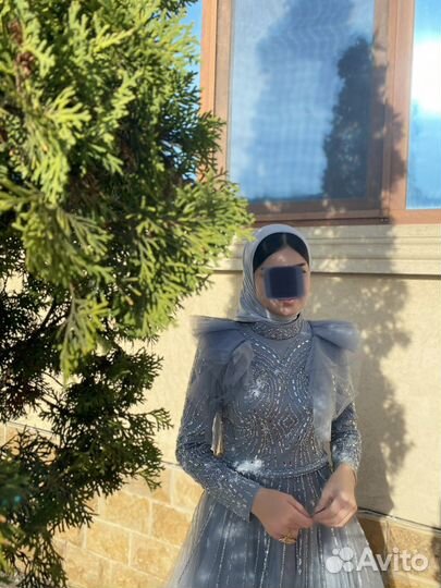 Вечернее платье