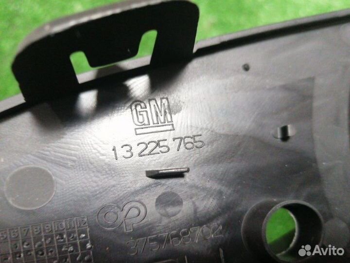 Решетка в бампер (накладка птф) правая Opel Astra