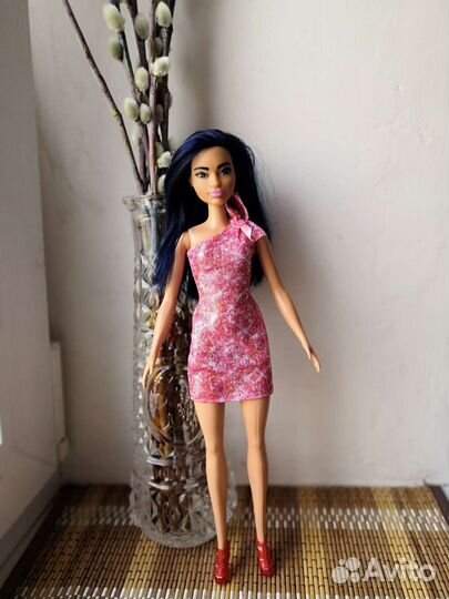 Кукла Барби fashionistas 143