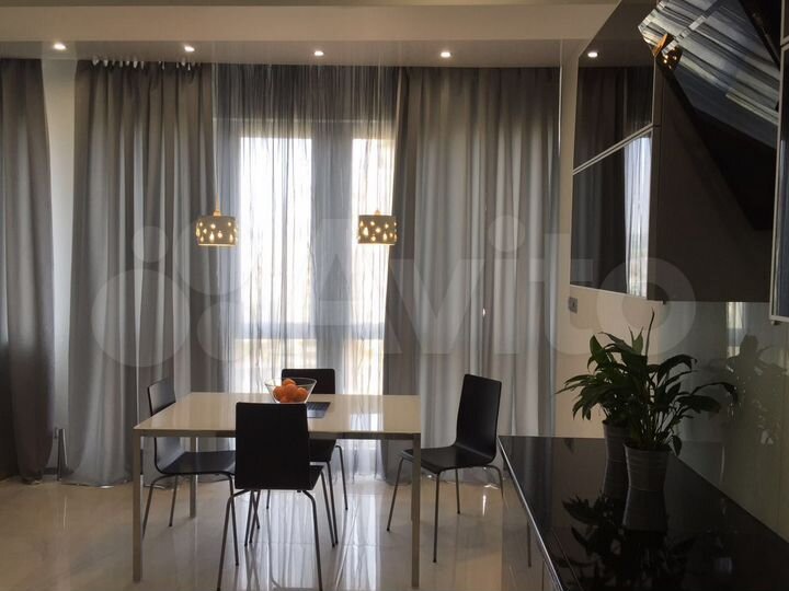 2-к. квартира, 54 м², 7/15 эт.