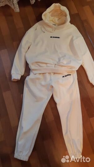 Спортивный костюм женский новый