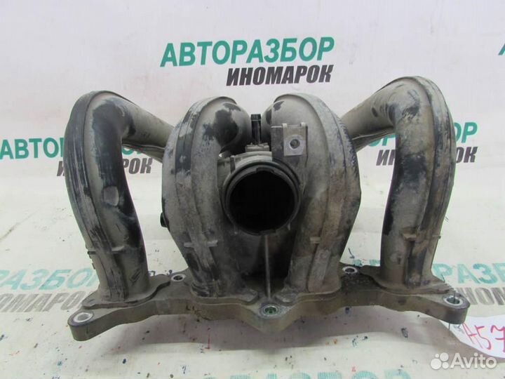 Коллектор впускной для Toyota Yaris 2 2005-2011г