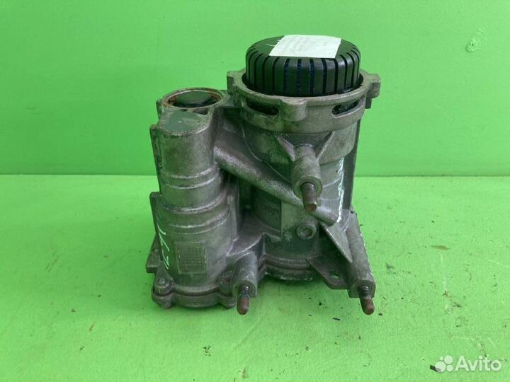 Кран управления тормозами прицепа DAF XF105