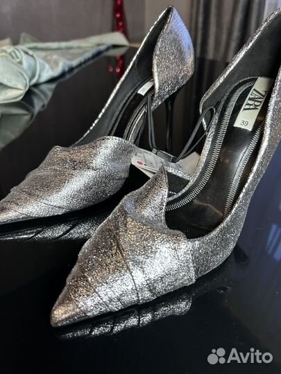 Туфли женские 39 размер zara серебристые