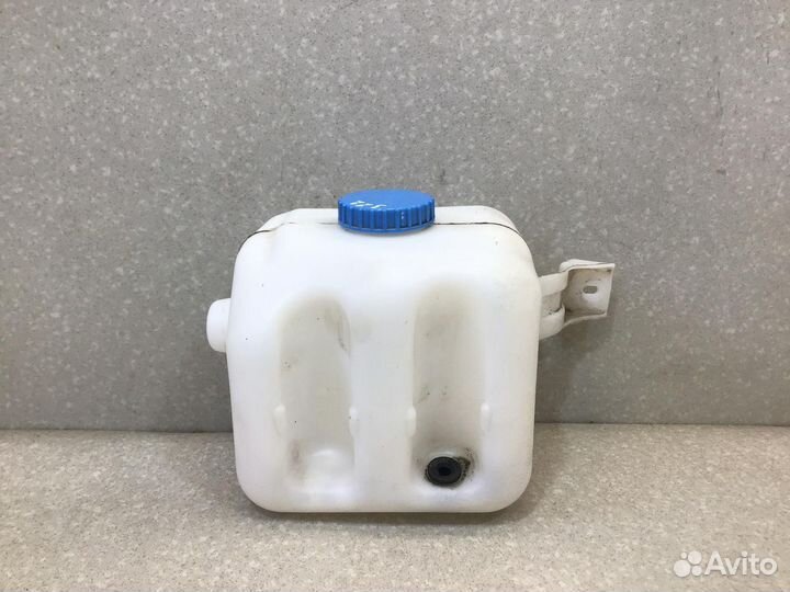 Бачок омывателя лобового стекла VAZ LADA Granta 20