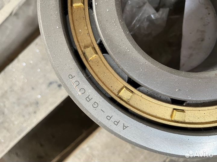 Подшипник 2320М NJ