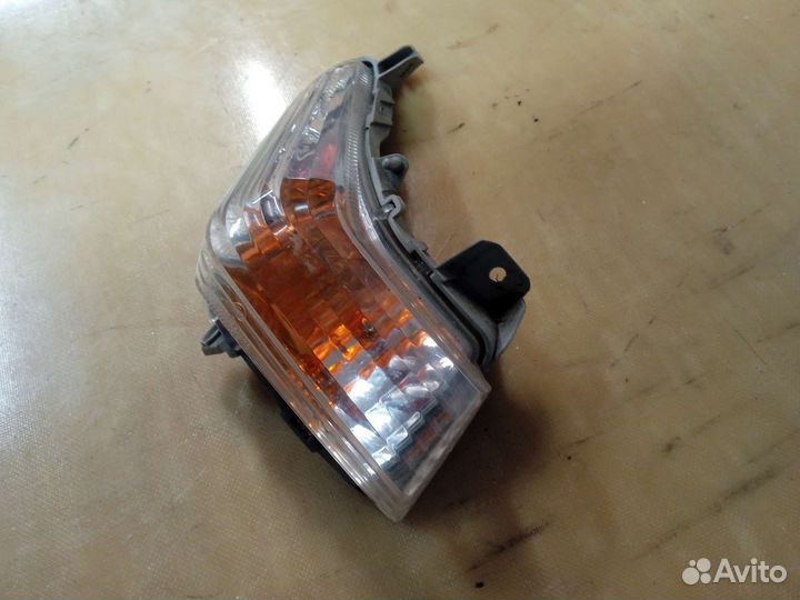 Suzuki GSR 600 Поворотник. Указатель поворота