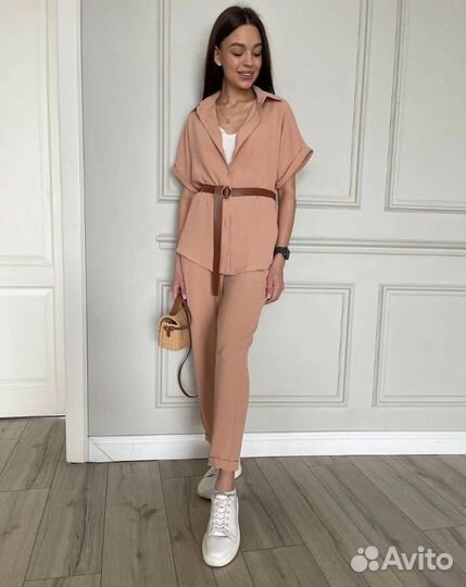 Костюм брючный