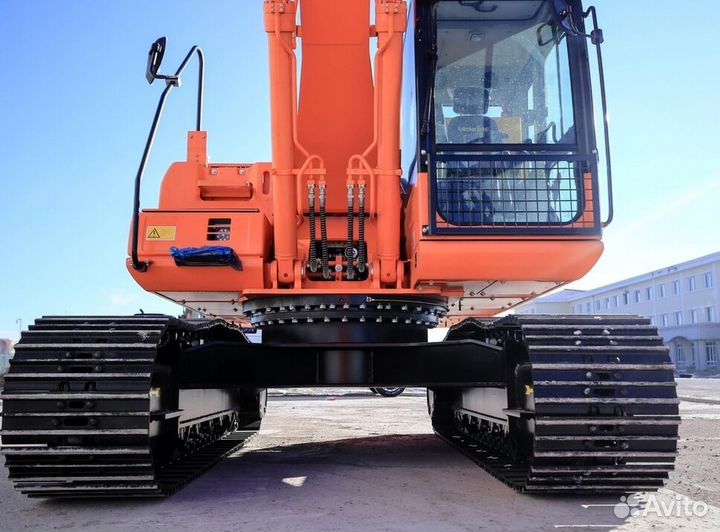 Гусеничный экскаватор Lonking CDM6205, 2024