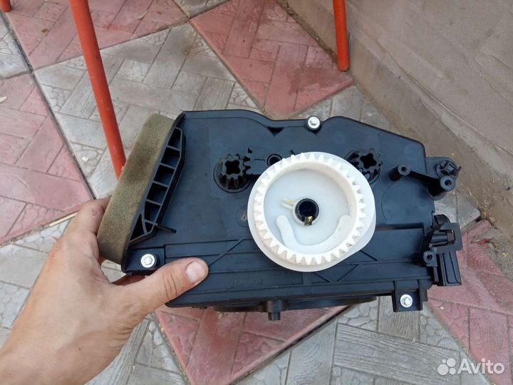 Блок рециркуляции воздуха Шевроле круз