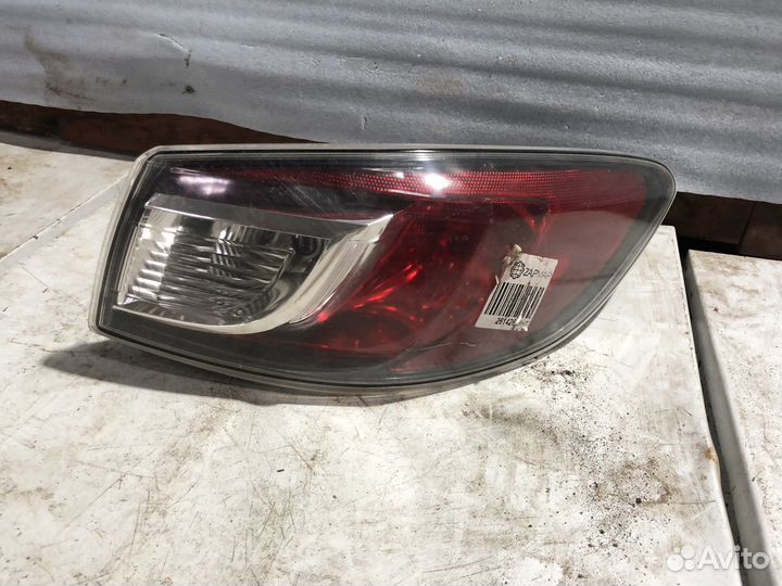 Задний правый стоп mazda 6