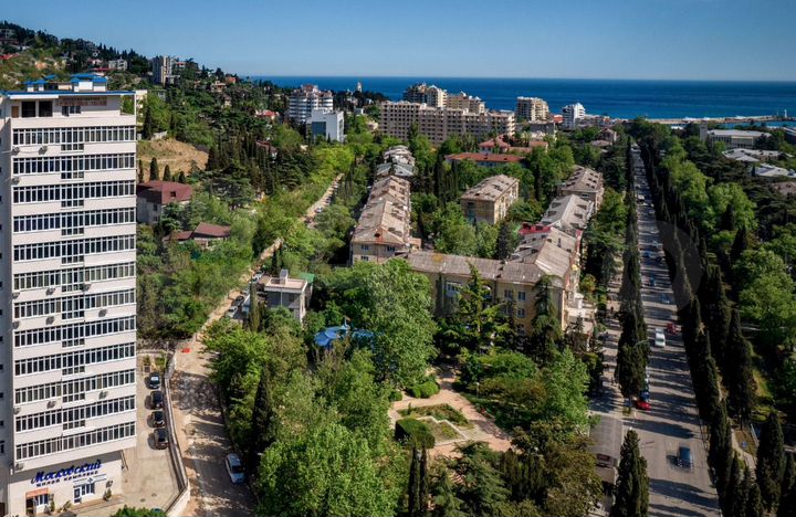 2-к. квартира, 85 м², 4/14 эт.