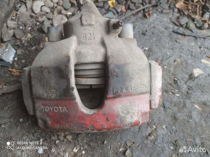 Запчасти для toyota avensis