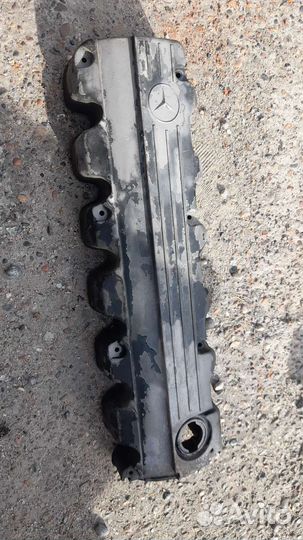 Крышка клапанов м103 мерседес