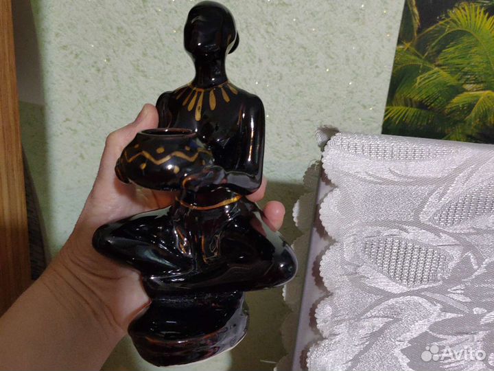 Статуэтка Женщина