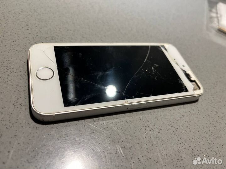 iPhone 5S, 16 ГБ