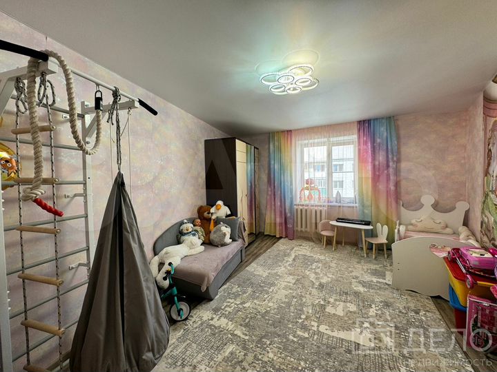 4-к. квартира, 93,4 м², 8/10 эт.