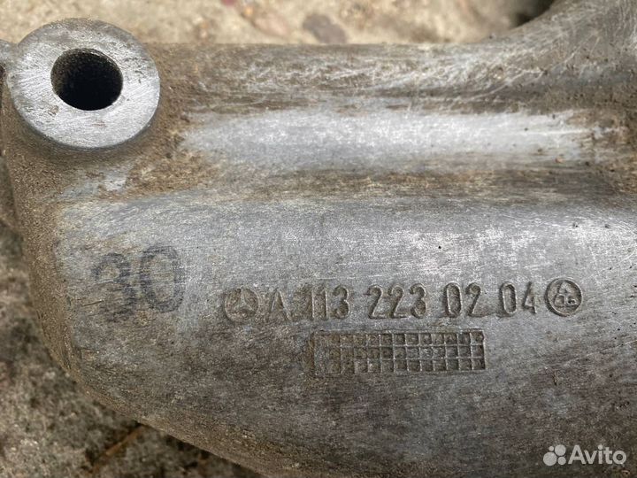 Кронштейн Mercedes Benz S Class W220 4.3 1999