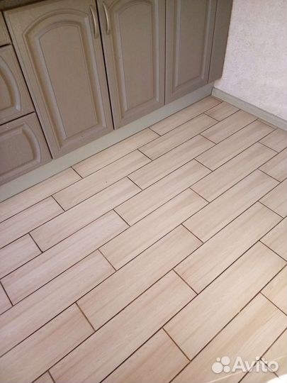 Плиточник укладка плитки