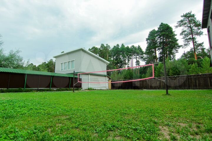 Коттедж 180 м² на участке 10 сот.