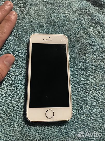 Телефон iPhone 5s