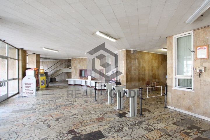 1049 м2 Бизнес-центр 