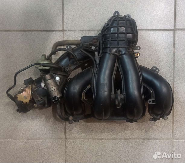 Впускной коллектор в сборе LF17