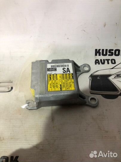 Блок управления SRS Lexus Rx 350 DBA-GGL10W 2GR-FE