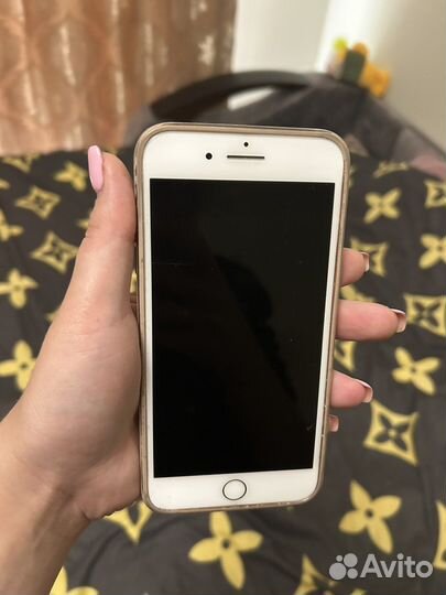 Телефон iPhone 7 plus