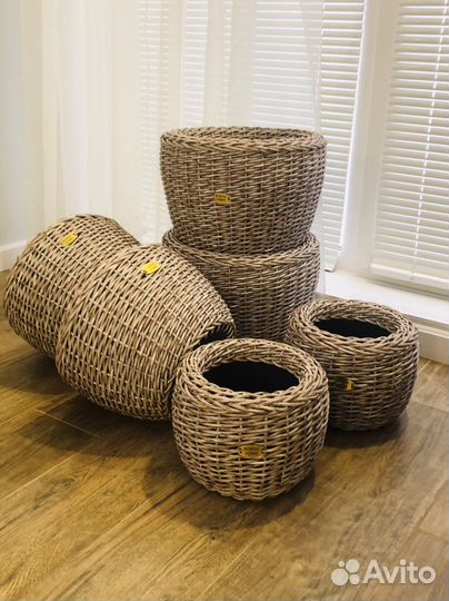Кашпо из искусственного ротанга набор
