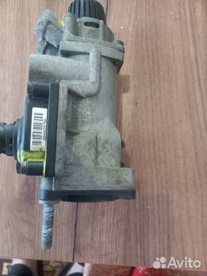 Кран главный тормозной Daf 1677510