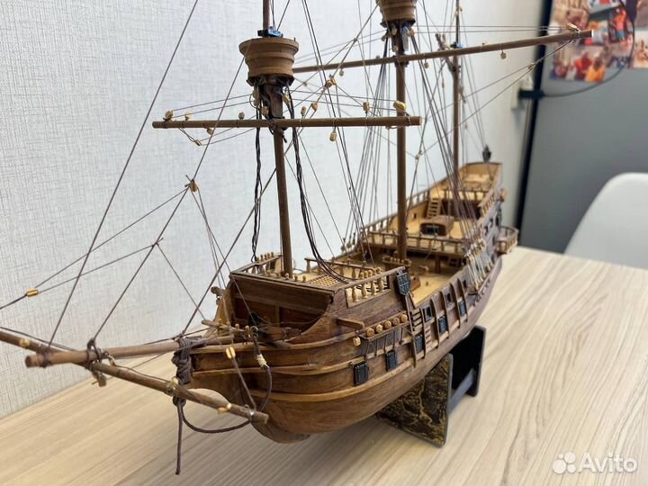 Сборная модель корабля