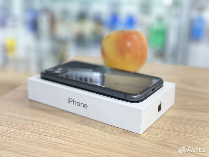 iPhone 11, 64 ГБ