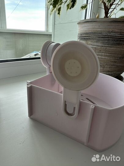 Полка навесная угловая для ванной