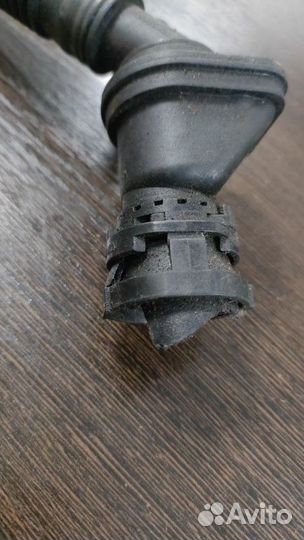 Трубка вентиляции Bmw X5 50Ix F15 N63N 4.4 2013