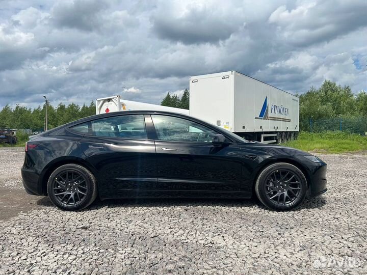 Tesla Model 3 AT, 2024, 30 км