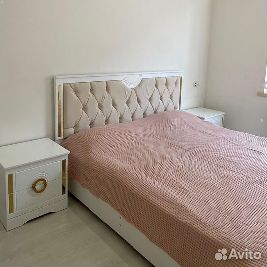 Спальный гарнитур новый