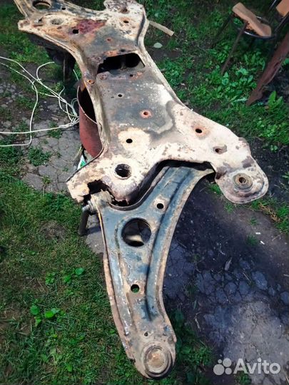 Подрамник с рычагами hyundai getz