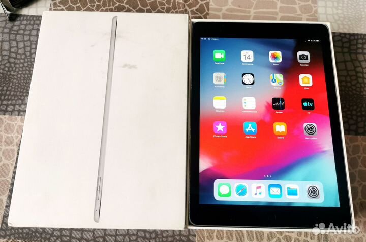 iPad Air 64Gb