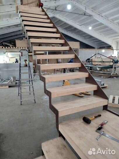 Лестница на второй этаж